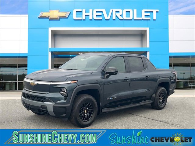 2026 Chevrolet Silverado EV LT's photo
