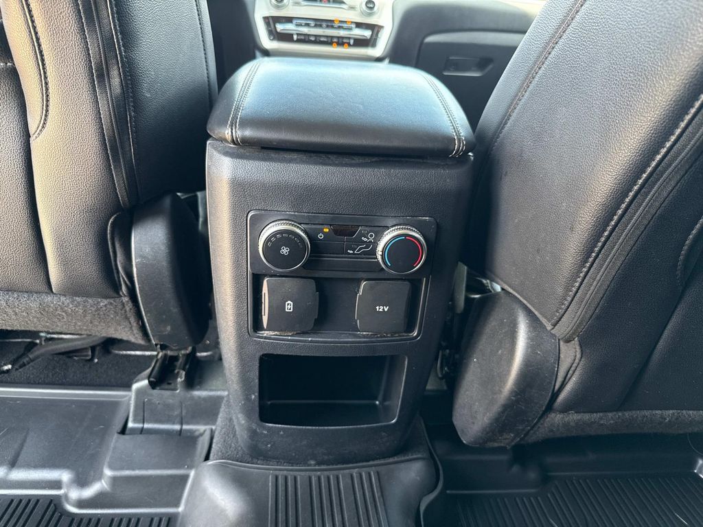 2021 Ford Explorer XLT photo 13