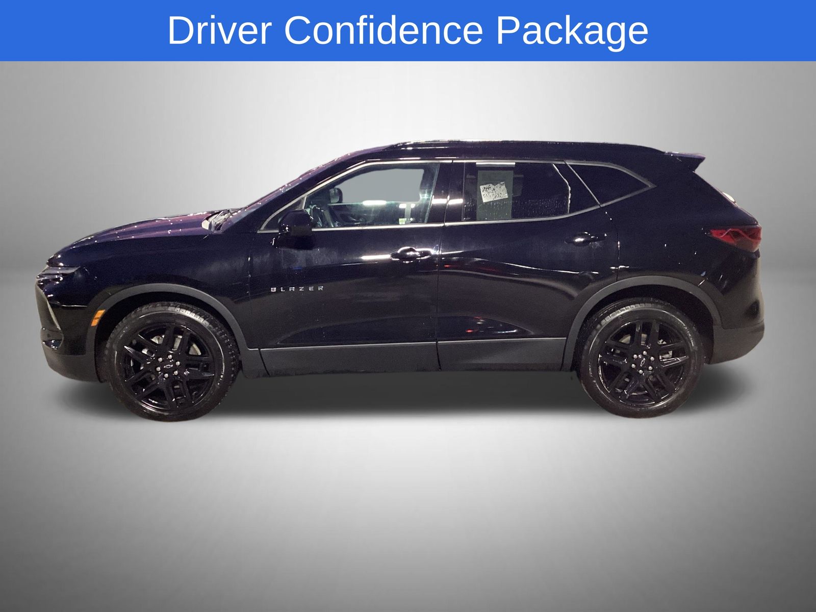 2023 Chevrolet Blazer 2LT photo 2