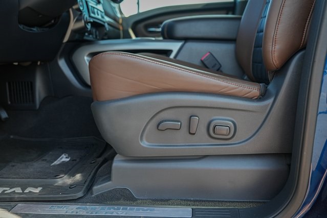 2018 Nissan Titan Platinum Reserve photo 12