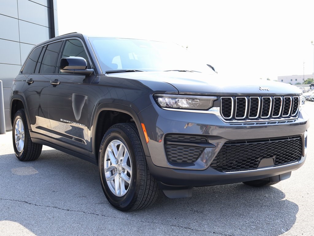 2025 Jeep Grand Cherokee Laredo X photo 6