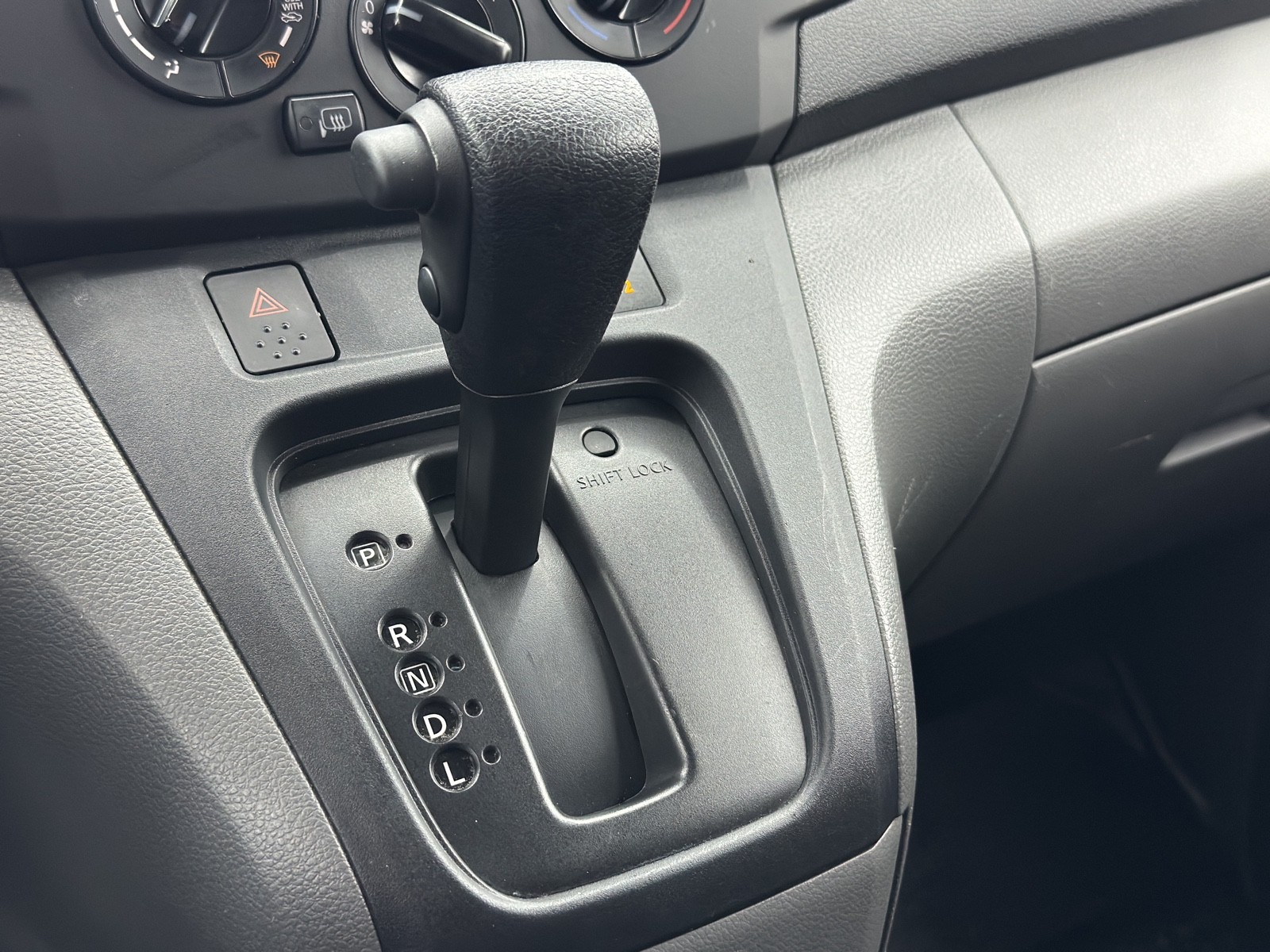 2020 Nissan NV200 SV photo 30