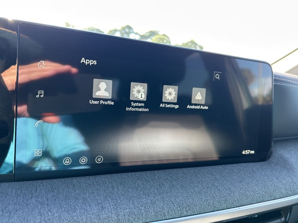 2026 Nissan Kicks SV photo 24