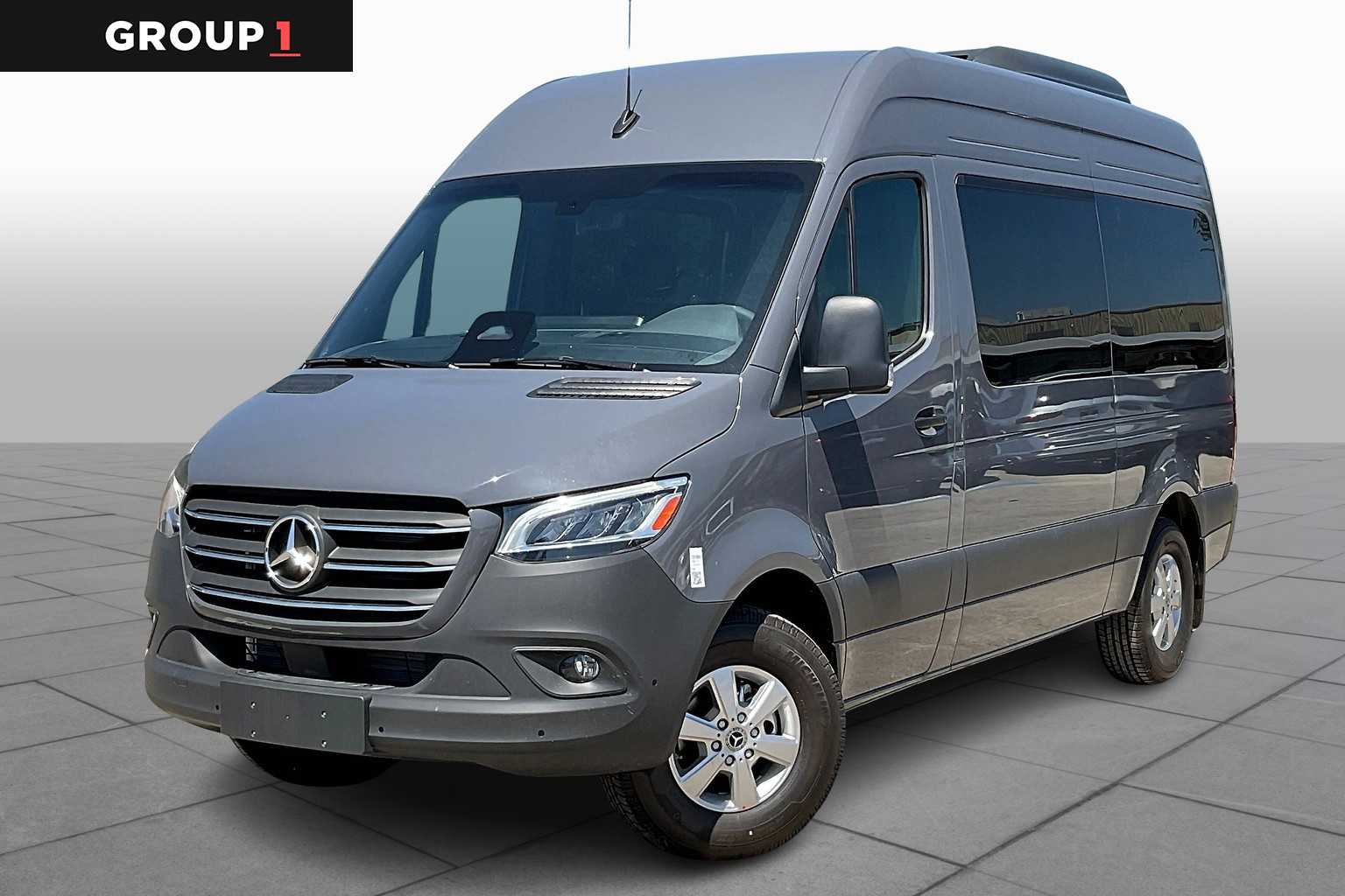 2025 Mercedes-Benz Sprinter Passenger Van Base's photo