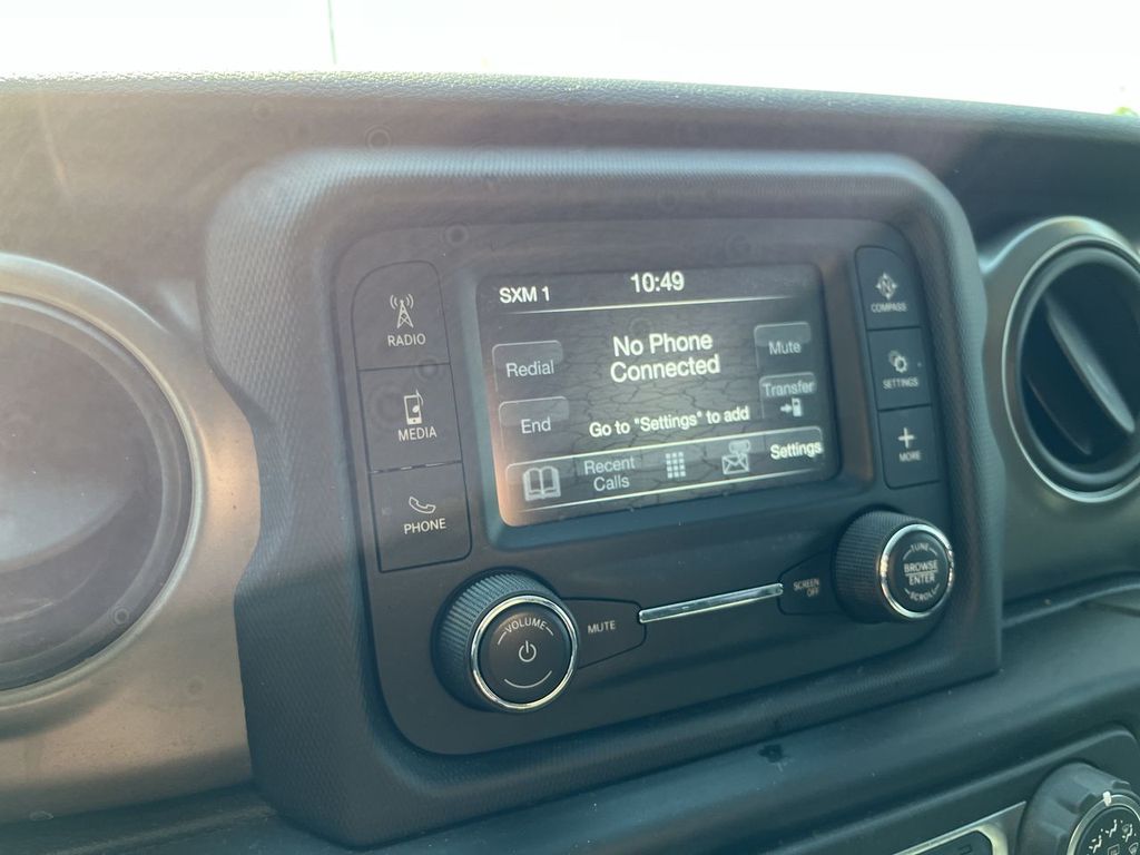 2019 Jeep Wrangler Sport photo 15