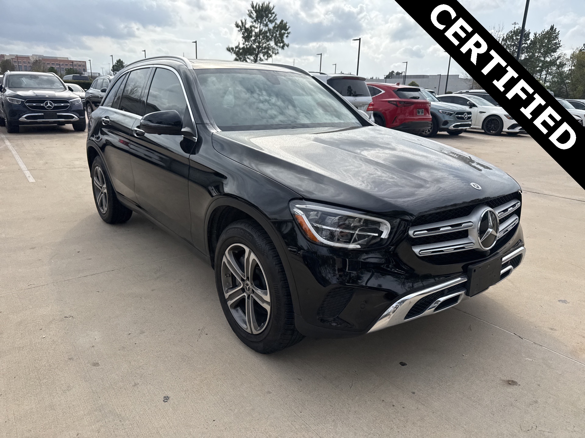 2021 Mercedes-Benz GLC GLC300's photo