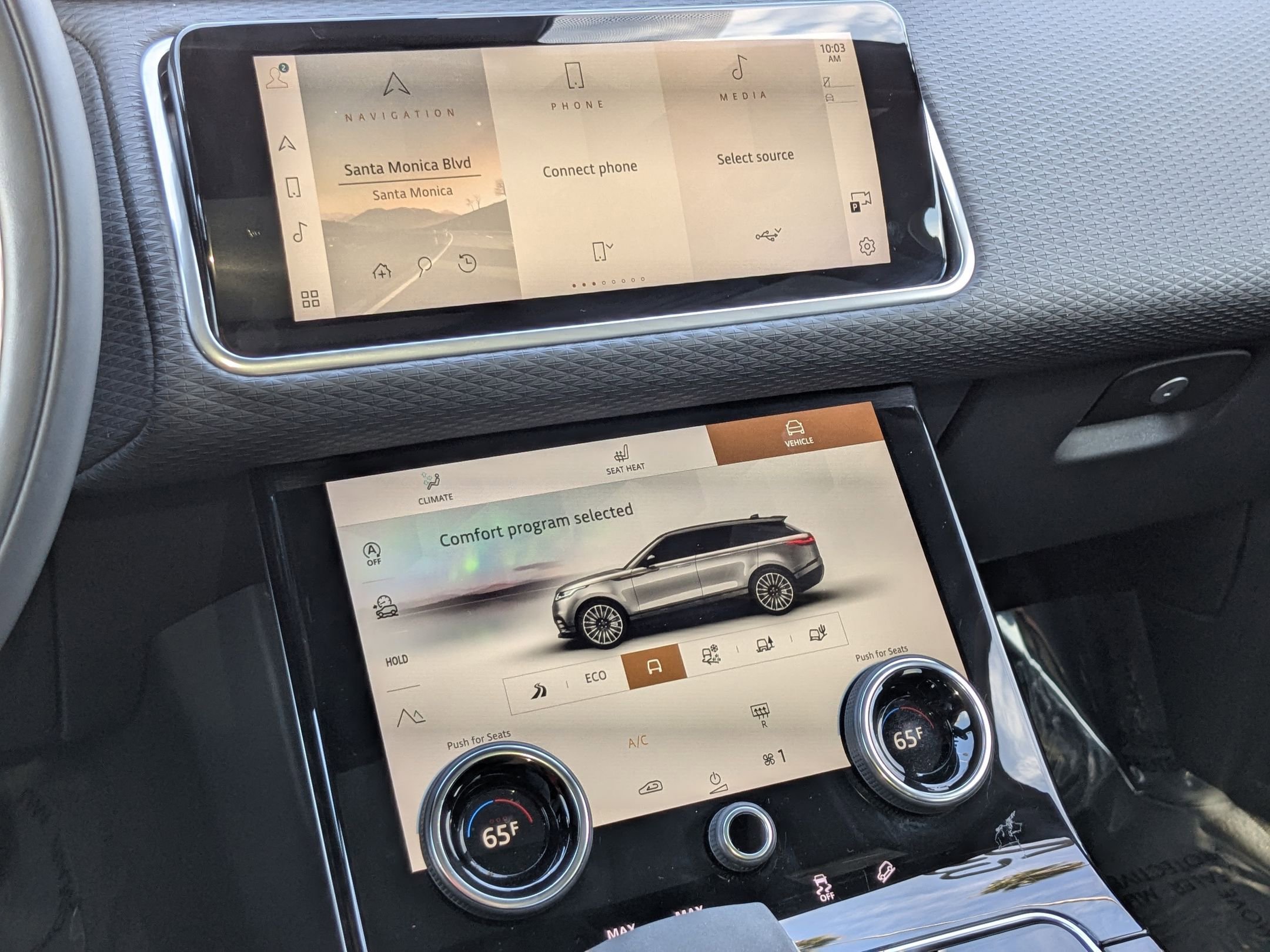 2023 Land Rover Range Rover Velar R-Dynamic S photo 14