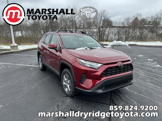 2025 Toyota RAV4 XLE's photo