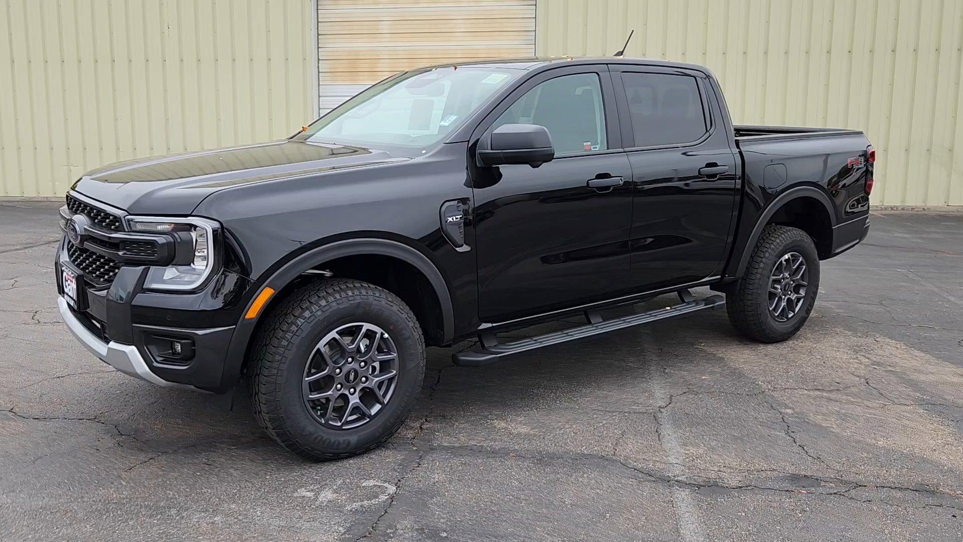 2025 Ford Ranger XLT photo 2