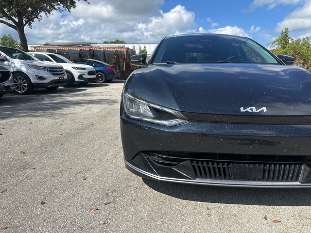 2022 Kia EV6 Wind photo 2