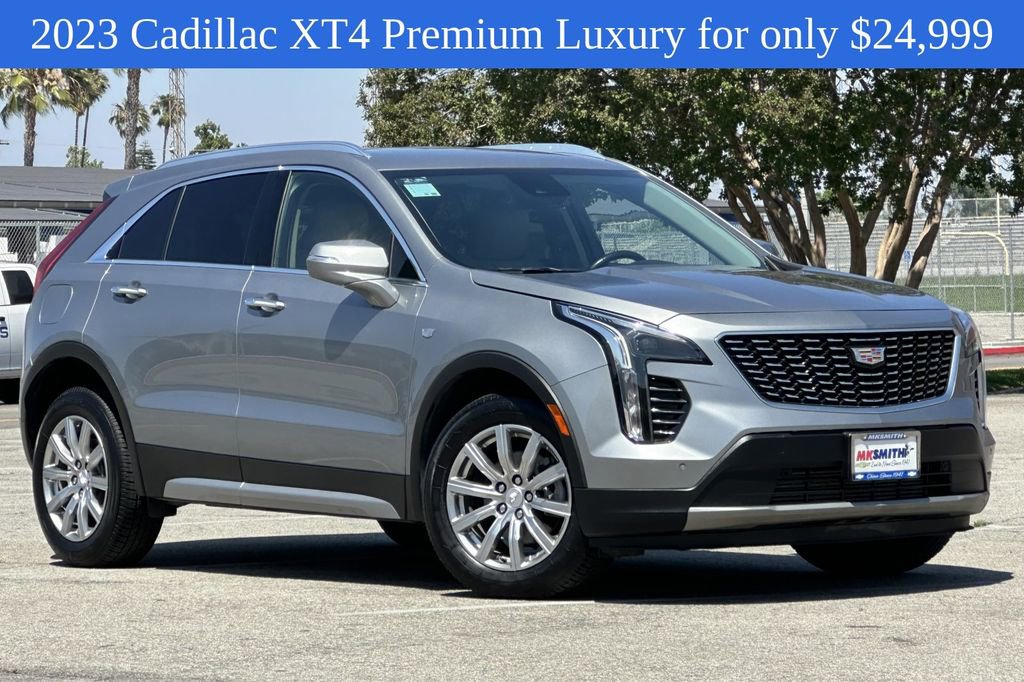 2023 Cadillac XT4 Premium Luxury photo 2