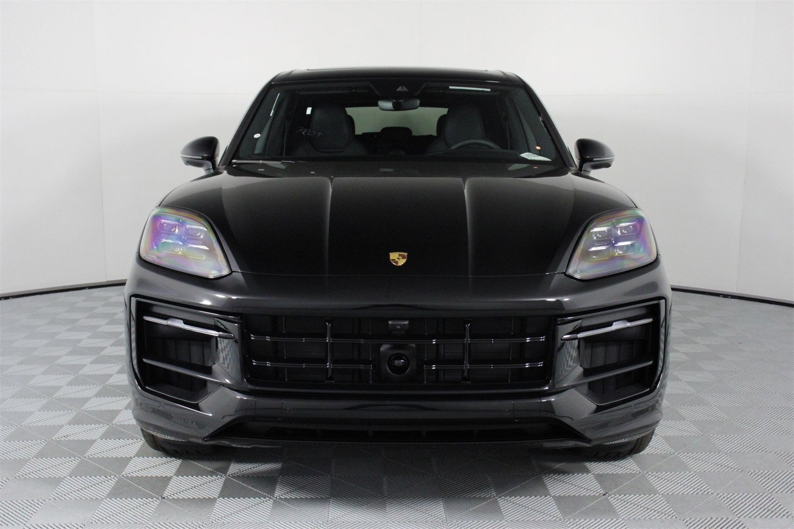 2026 Porsche Cayenne GTS photo 10