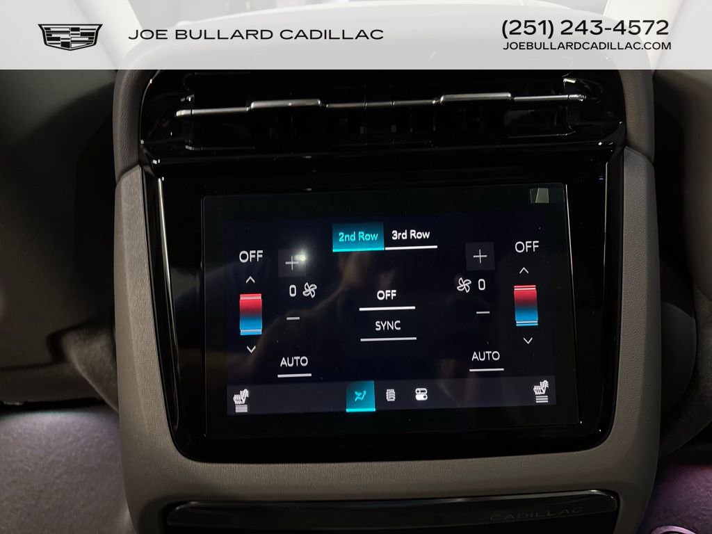 2026 Cadillac Escalade Luxury photo 17
