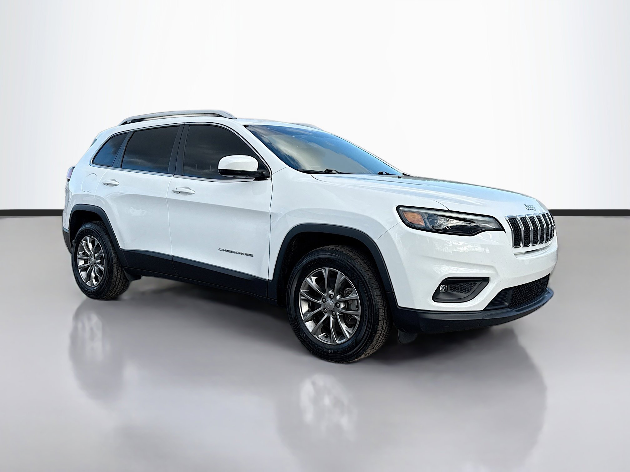 2019 Jeep Cherokee Latitude Plus's photo