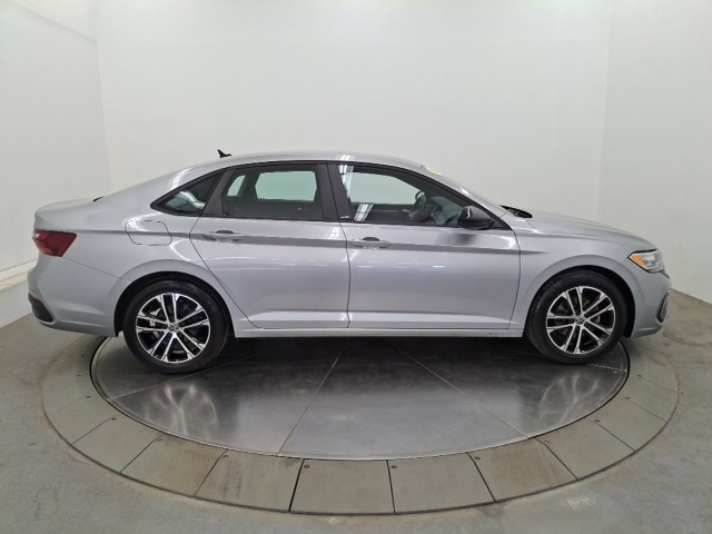 2023 Volkswagen Jetta 1.5T Sport photo 4