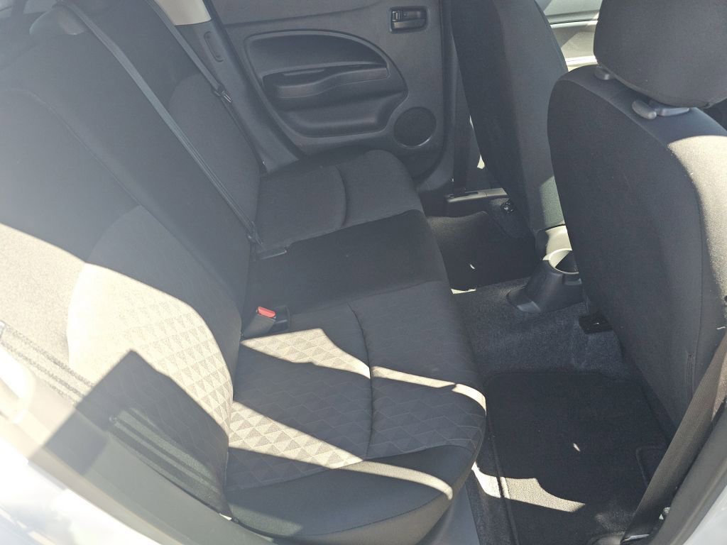 2022 Mitsubishi Mirage ES photo 4
