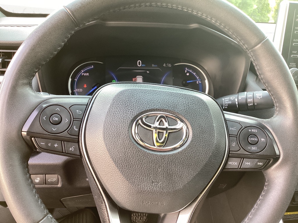 2020 Toyota RAV4 Hybrid XSE photo 19