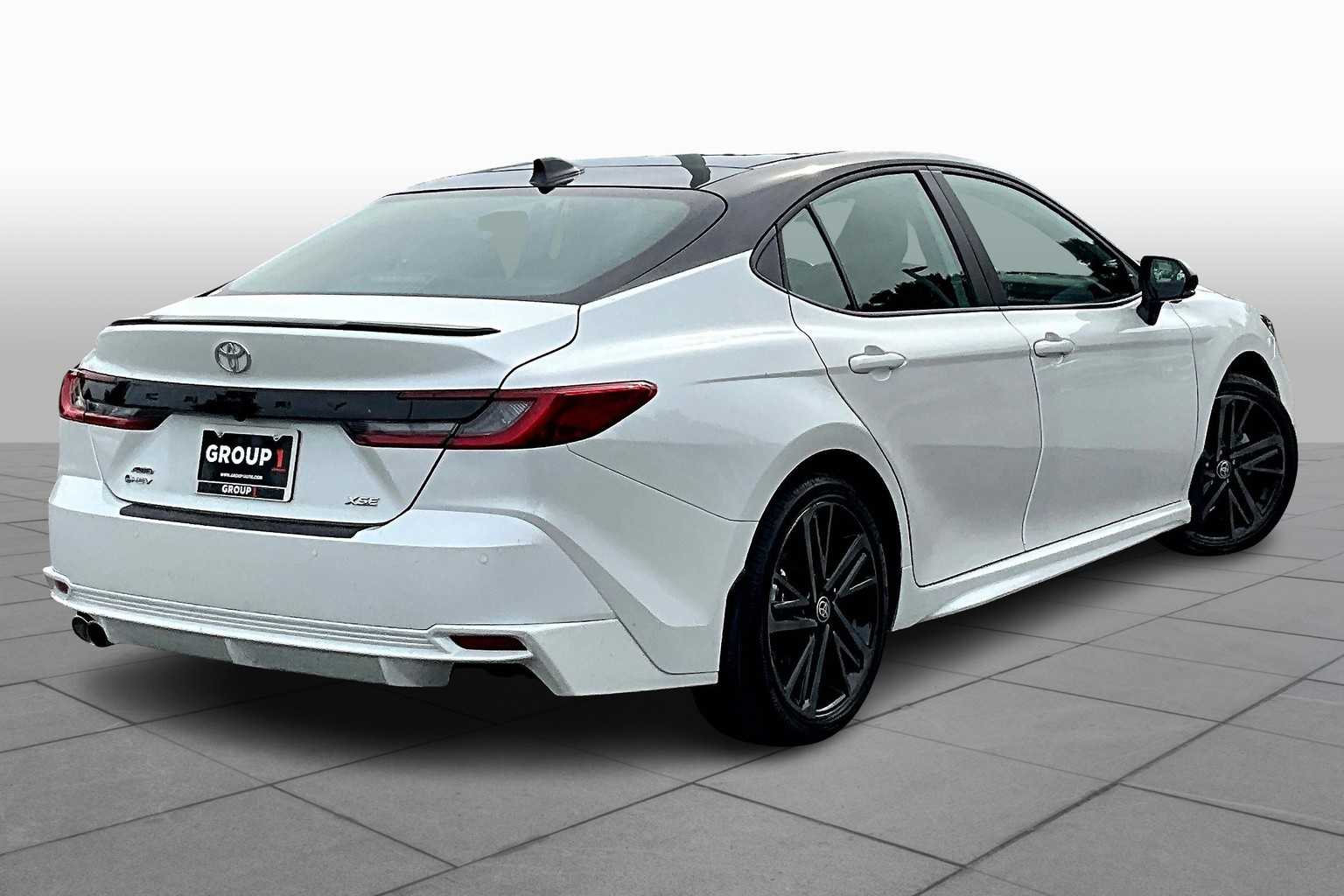2025 Toyota Camry XSE photo 11