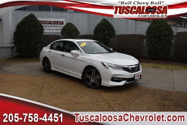 2017 Honda Accord Touring's photo