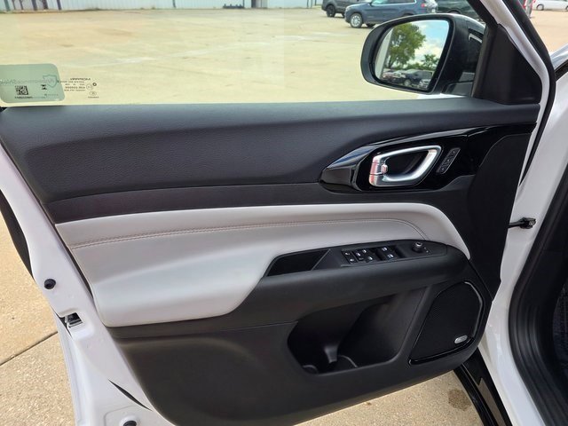 2025 Jeep Compass Limited photo 20