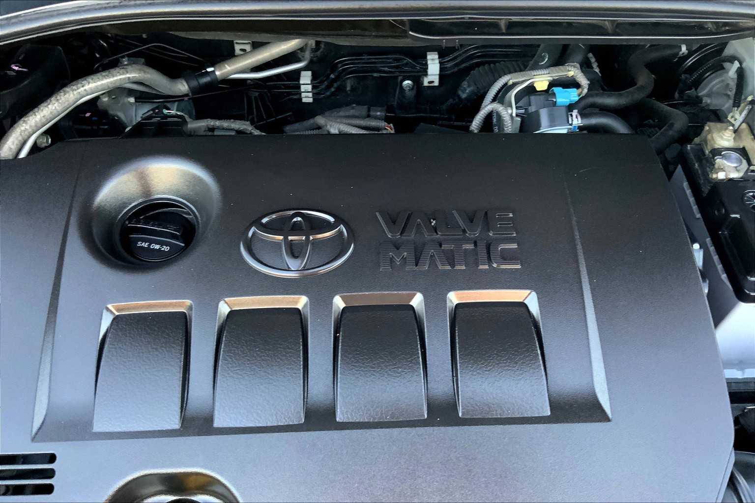 2018 Toyota C-HR XLE Premium photo 29