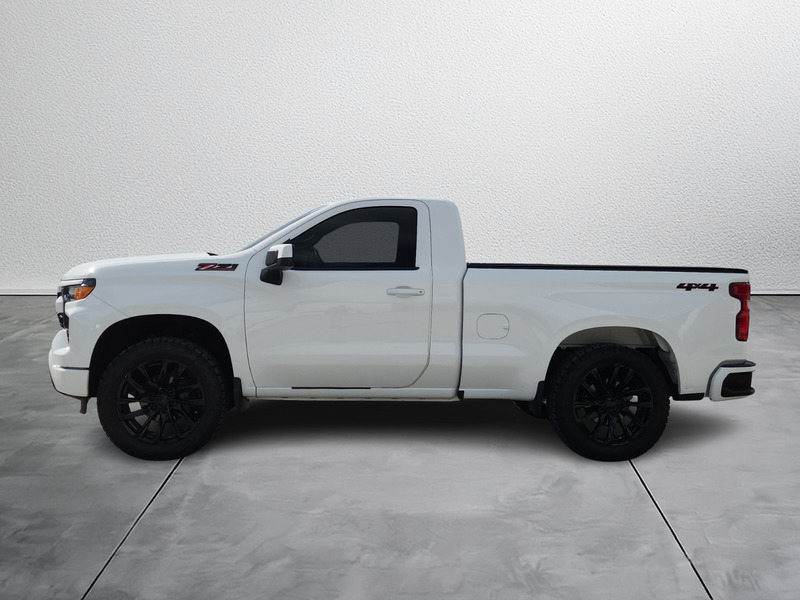2023 Chevrolet Silverado 1500 photo 2