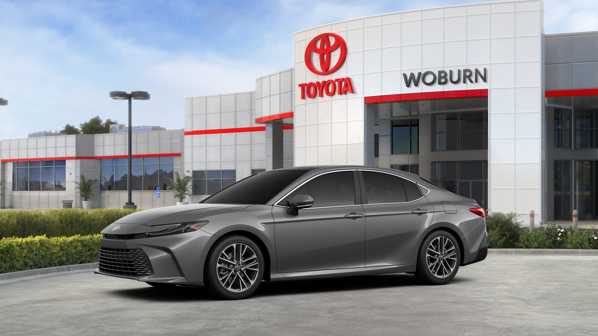 2025 Toyota Camry XLE photo 2
