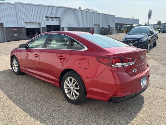 Used 2018 Hyundai Sonata SE with VIN 5NPE24AF5JH625038 for sale in Rochester, Minnesota