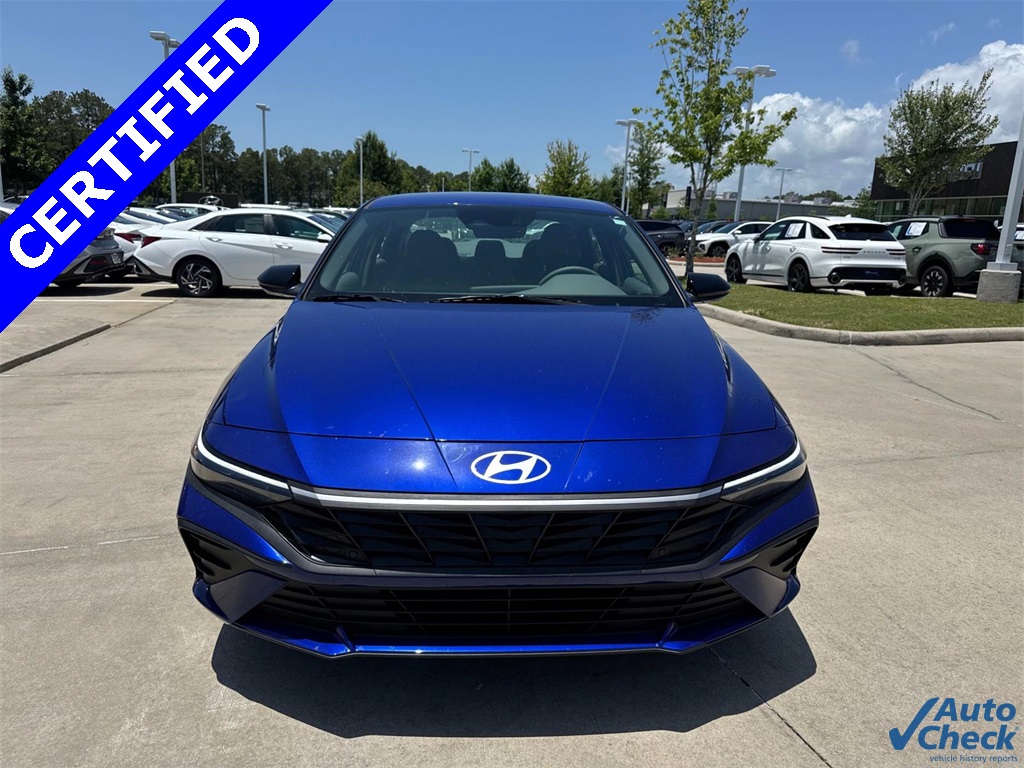 2025 Hyundai Elantra SEL Sport photo 2