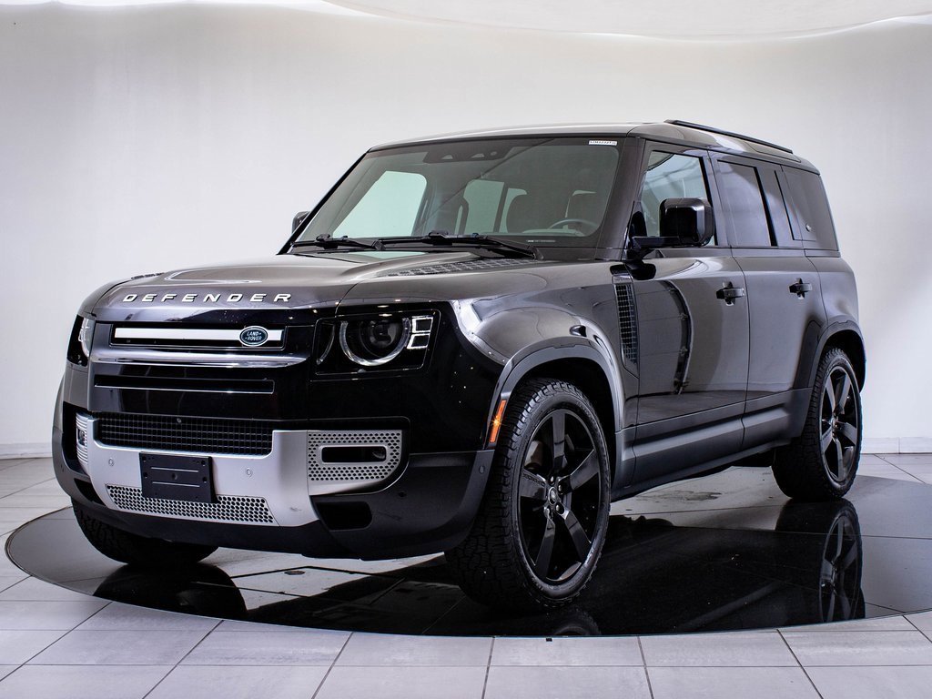 2021 Land Rover Defender SE's photo