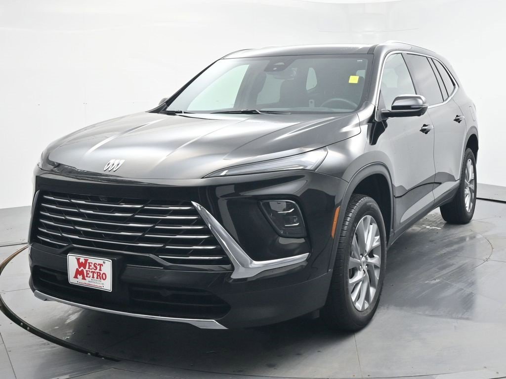 Used 2025 Buick Enclave Preferred with VIN 5GAEVARS7SJ218632 for sale in Monticello, Minnesota