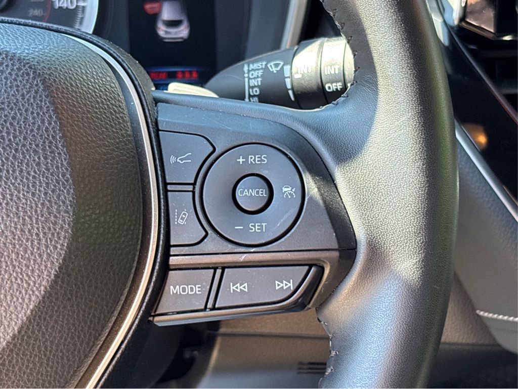 2022 Toyota Corolla SE photo 15