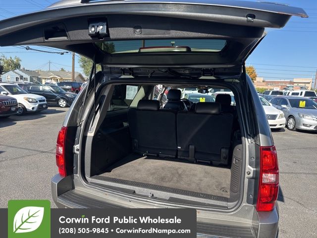 2009 Chevrolet Suburban 1500 LTZ photo 34