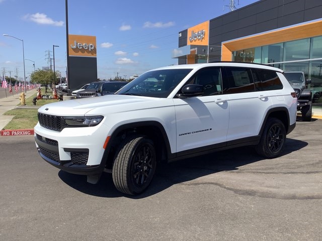 2025 Jeep Grand Cherokee Altitude X photo 3