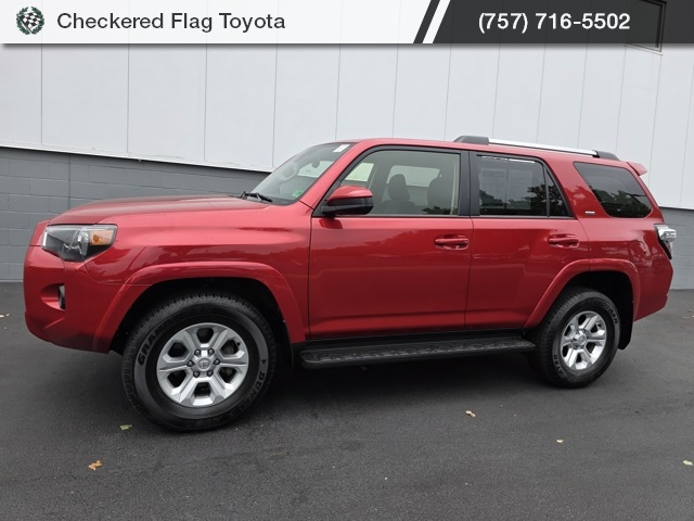 2024 Toyota 4Runner SR5 photo 2