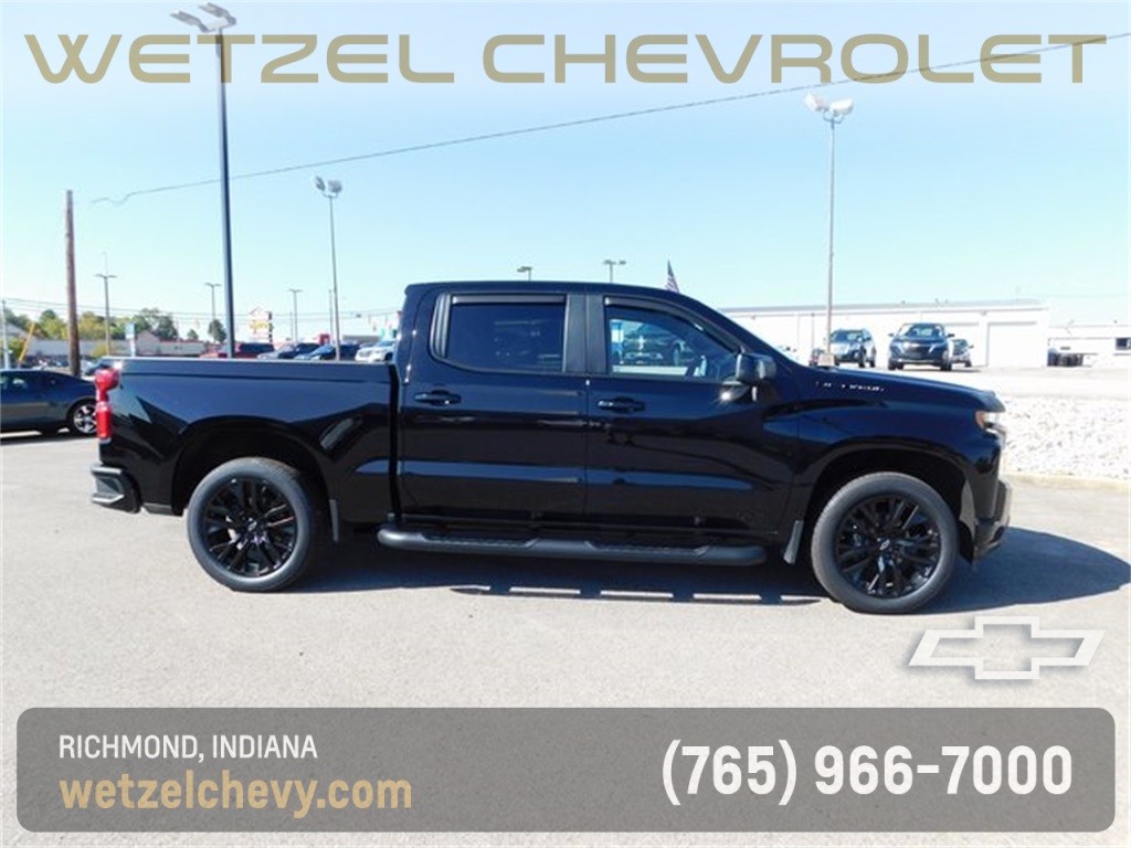 2022 Chevrolet Silverado 1500 RST photo 2