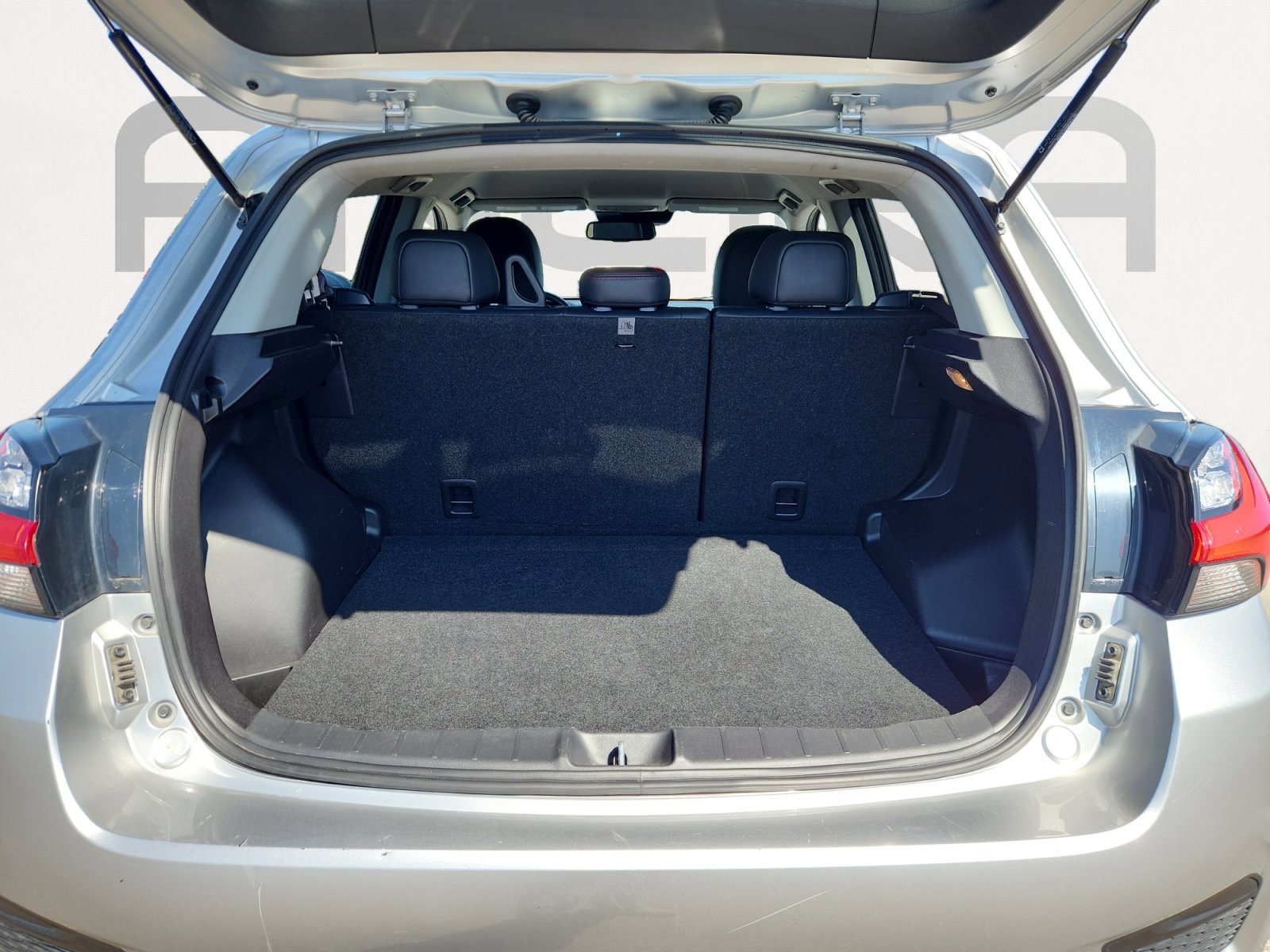 2024 Mitsubishi Outlander Sport SE photo 7
