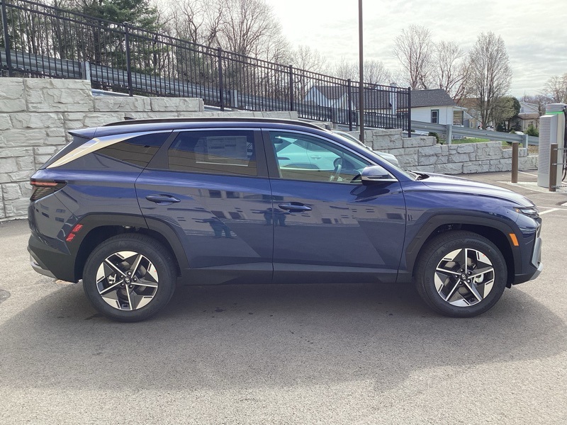 2025 Hyundai Tucson SEL Convenience photo 8
