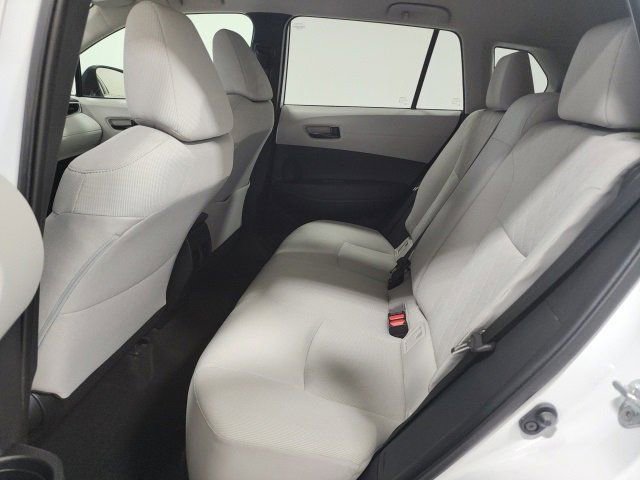 2022 Toyota Corolla Cross LE photo 16
