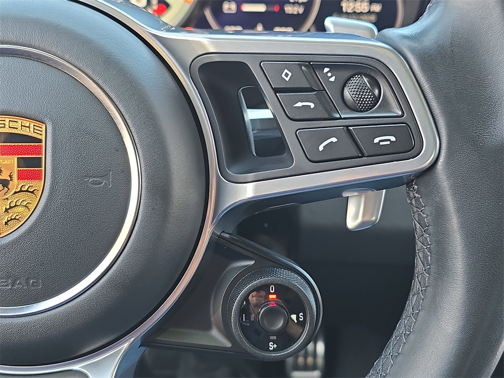 2022 Porsche Cayenne Coupe GTS photo 19