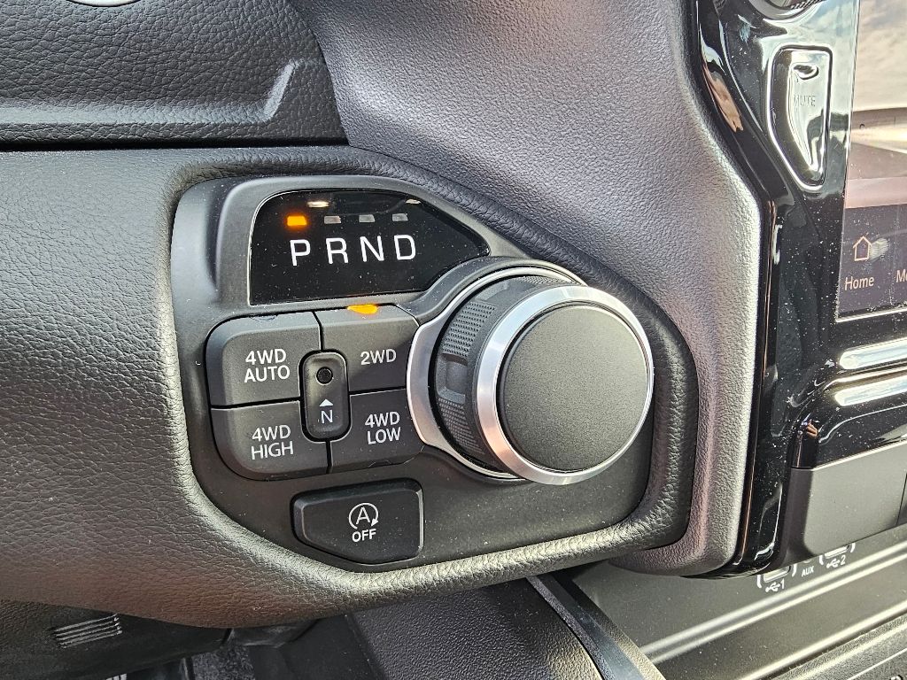 2025 RAM 1500 - Image 18