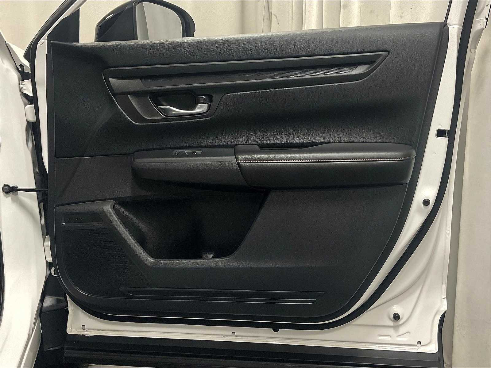 2025 Honda CR-V Hybrid Sport photo 11