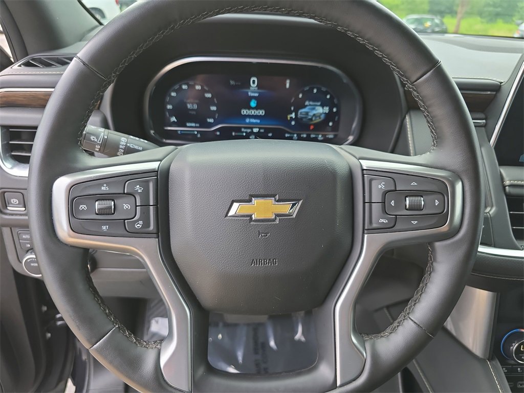 2024 Chevrolet Suburban Premier photo 18