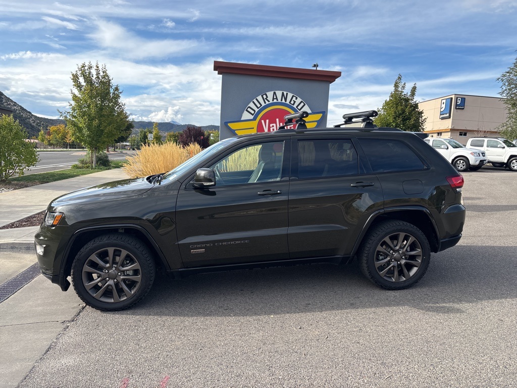 2017 Jeep Grand Cherokee Limited photo 3