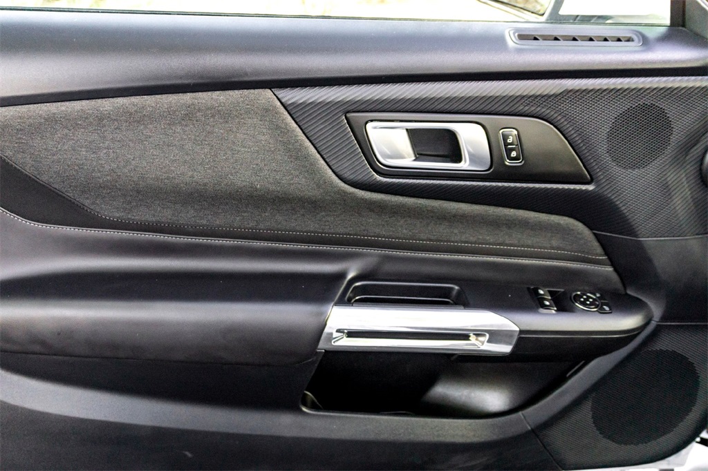2024 Ford Mustang EcoBoost photo 10