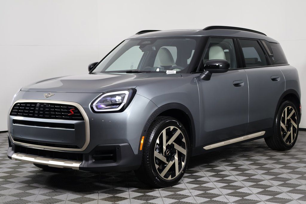 2026 MINI Countryman S's photo