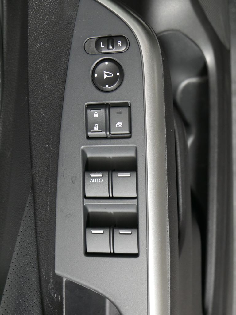 2016 Honda CR-V EX-L photo 29