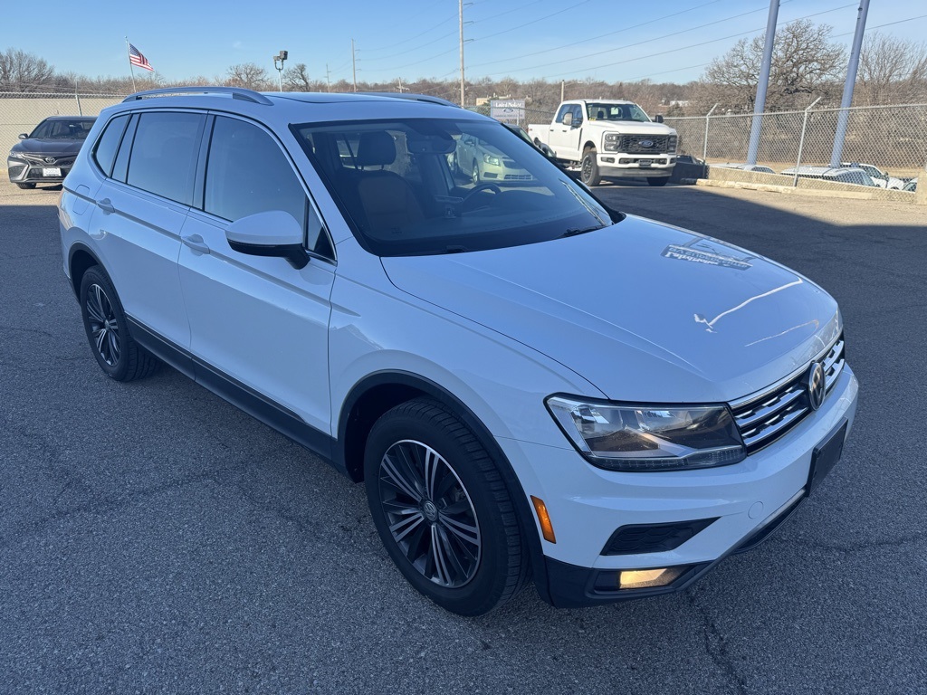 2018 Volkswagen Tiguan SEL's photo