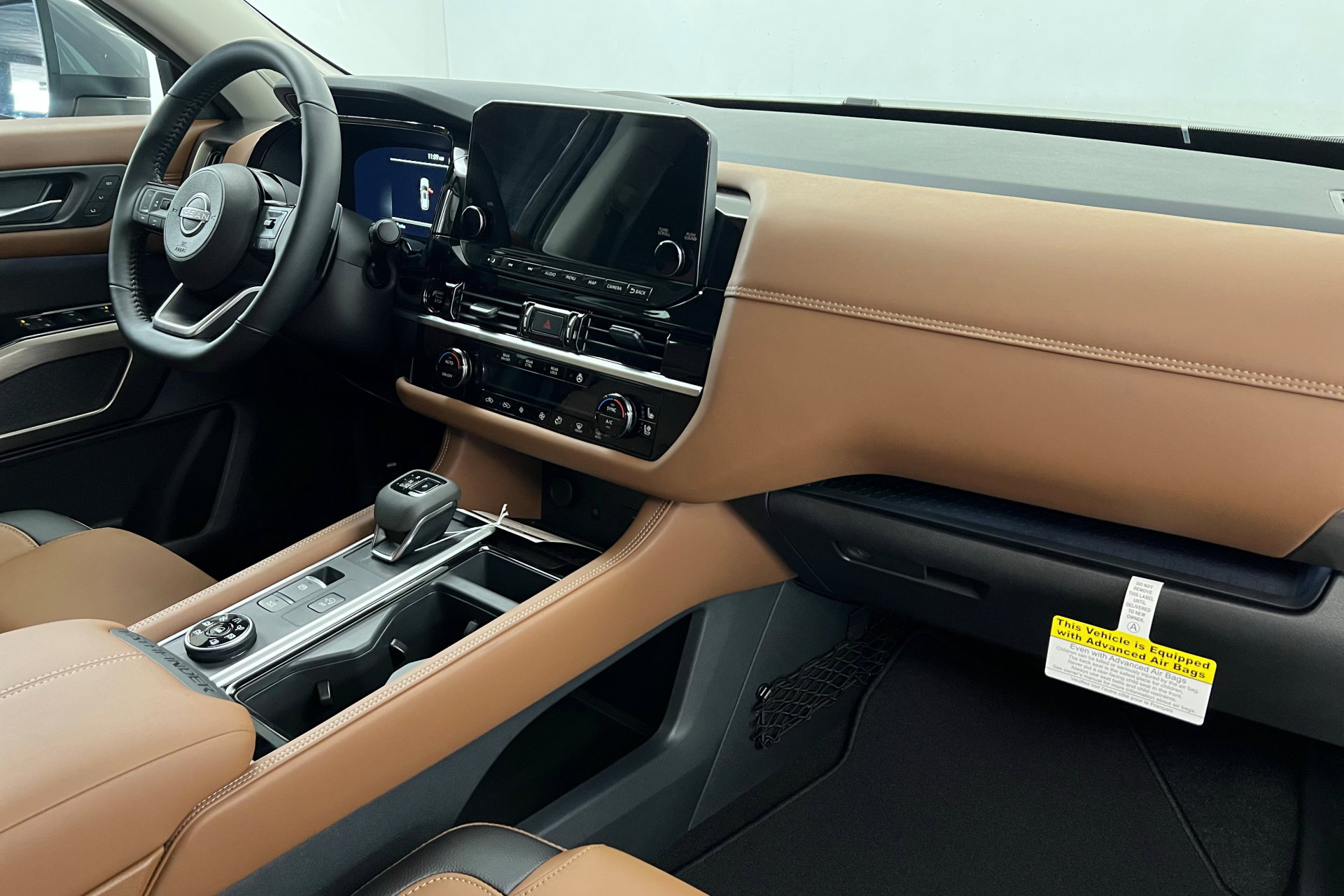 2025 Nissan Pathfinder Platinum photo 24