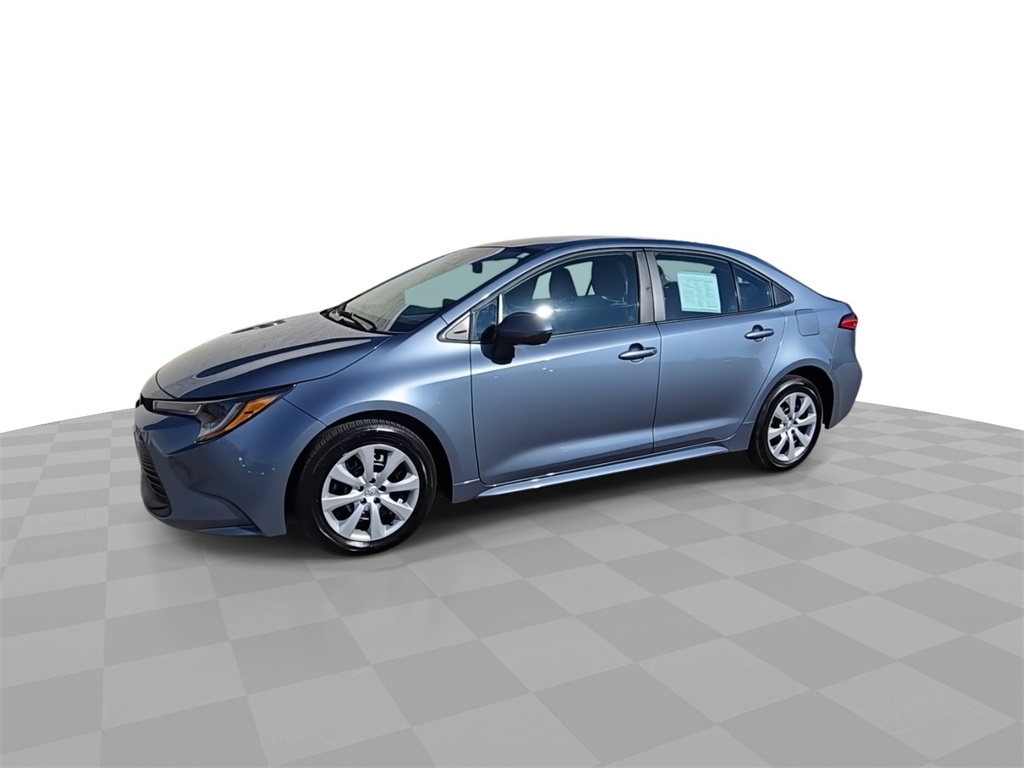 2023 Toyota Corolla LE photo 4